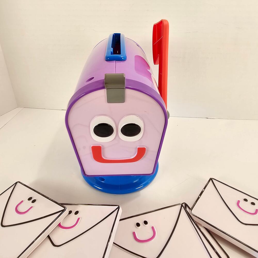 Blue’s Clues & You Mailbox Toy w/ 7 Postcards Interactive Talking Mailbox 2020